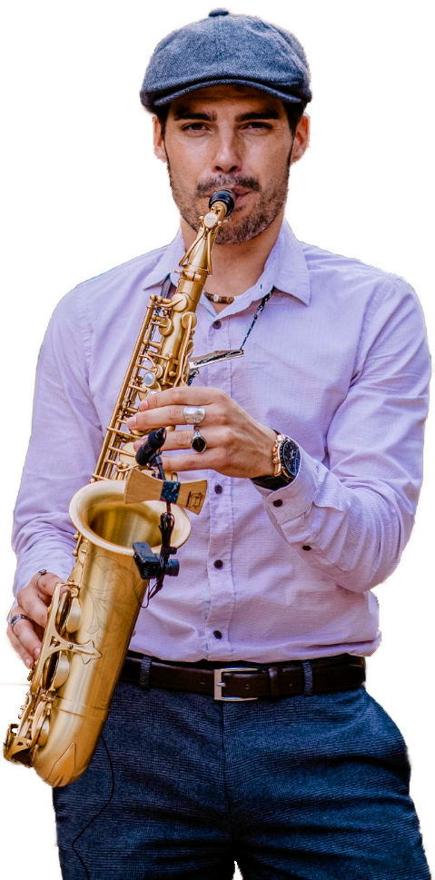 l'Arnald SAXONARA és saxofonista a Girona